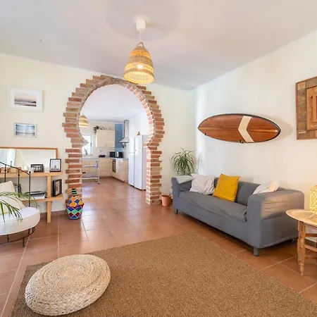 אכסניה Aljezur Villas