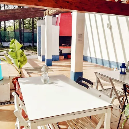 Aljezur Villas 호스텔 *